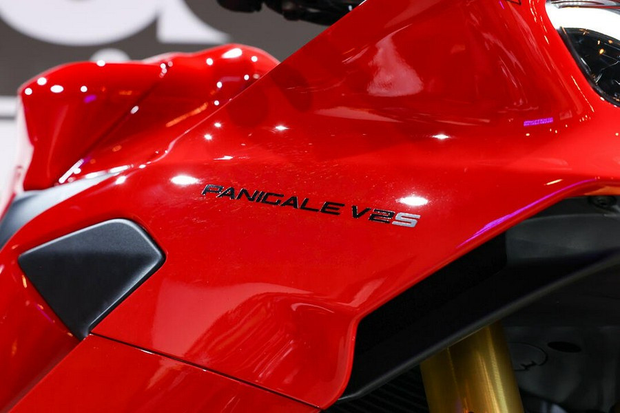 2027 Ducati Panigale V2 S 896
