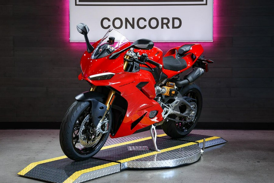 2027 Ducati Panigale V2 S 896