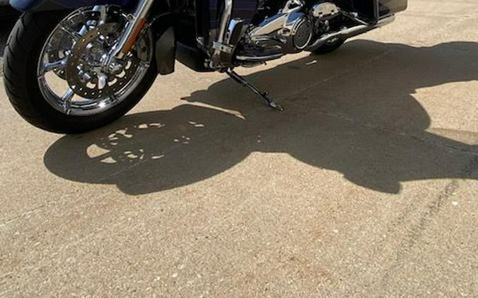 2017 Harley-Davidson CVO™ Limited