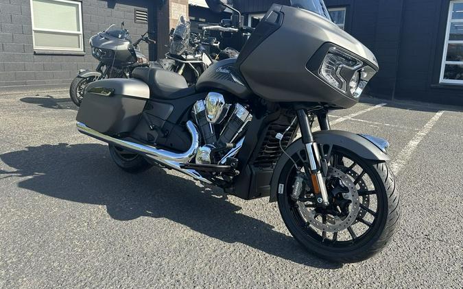 2024 Indian Motorcycle® Challenger® Titanium Smoke