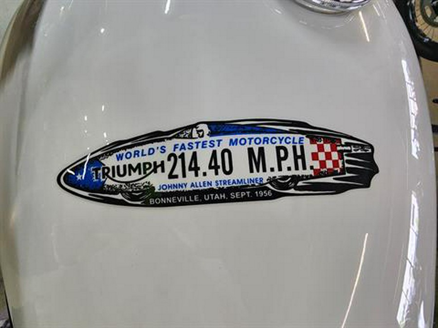 2015 Triumph Bonneville T214