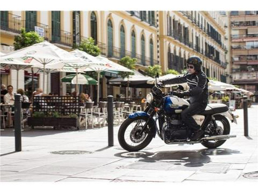 2015 Triumph Bonneville T214