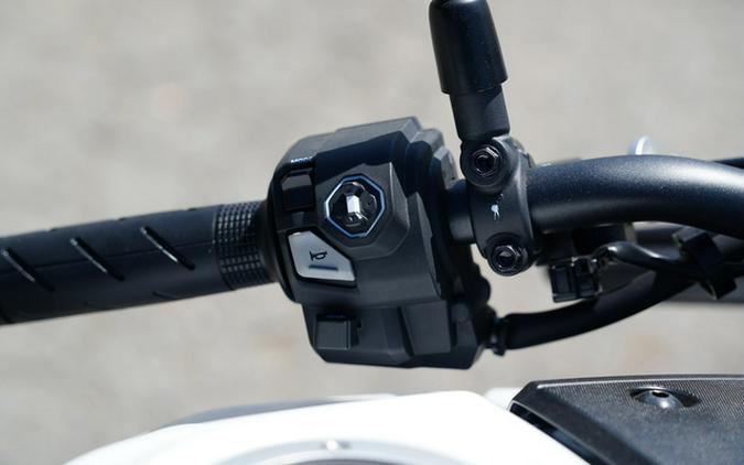 2025 Honda CB750 Hornet