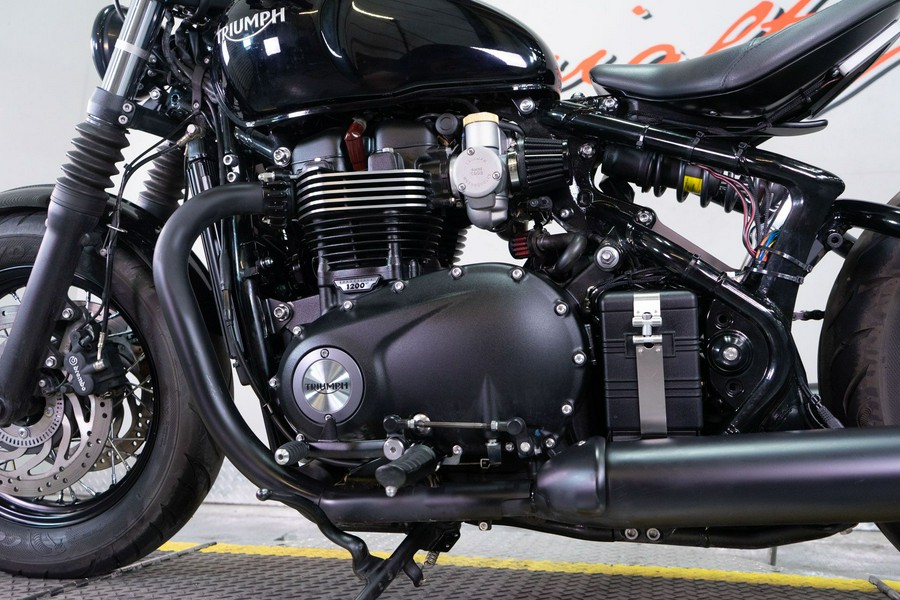 2018 Triumph Bonneville Bobber Black