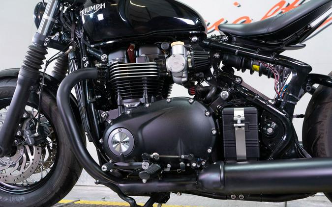 2018 Triumph Bonneville Bobber Black