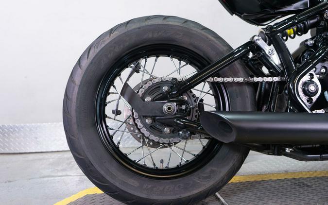 2018 Triumph Bonneville Bobber Black