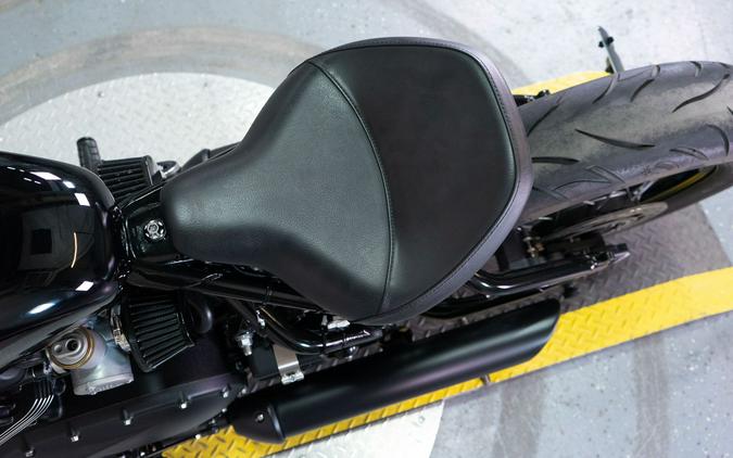 2018 Triumph Bonneville Bobber Black