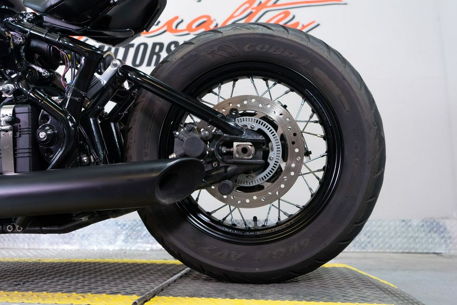 2018 Triumph Bonneville Bobber Black