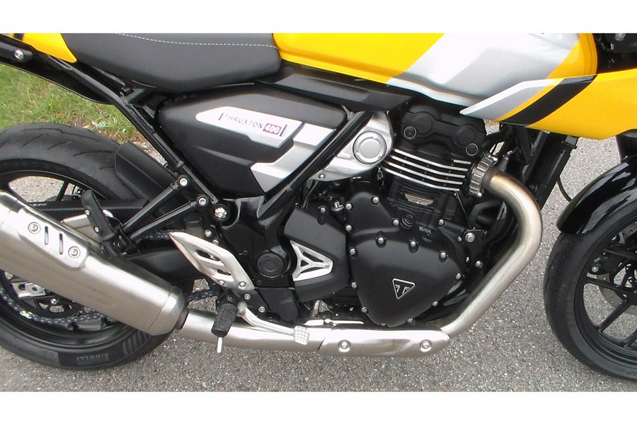 2026 Thruxton 400 - Triumph