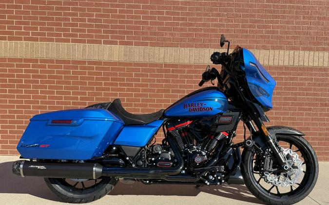 2026 Harley-Davidson® CVO Street Glide ST Electric Coast