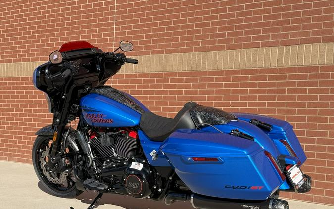 2026 Harley-Davidson® CVO Street Glide ST Electric Coast