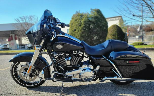 2022 Harley-Davidson Street Glide Special Vivid Black