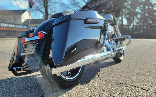 2022 Harley-Davidson Street Glide Special Vivid Black