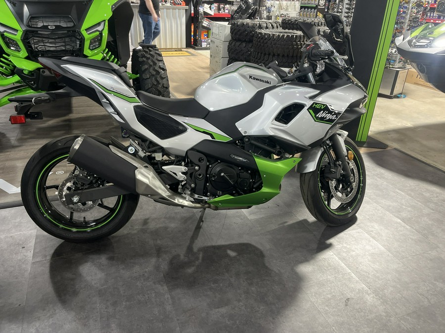 2024 Kawasaki Ninja 7 Hybrid ABS