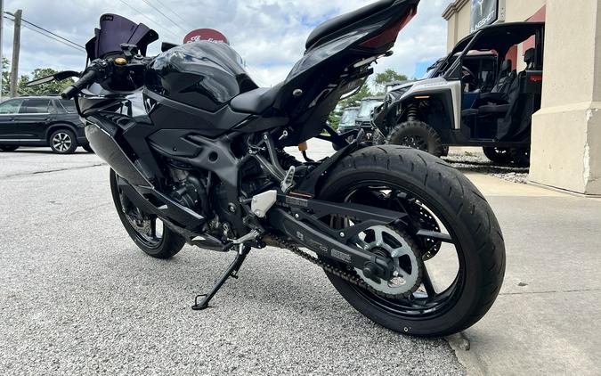 2025 Kawasaki Ninja® ZX™-4R ABS