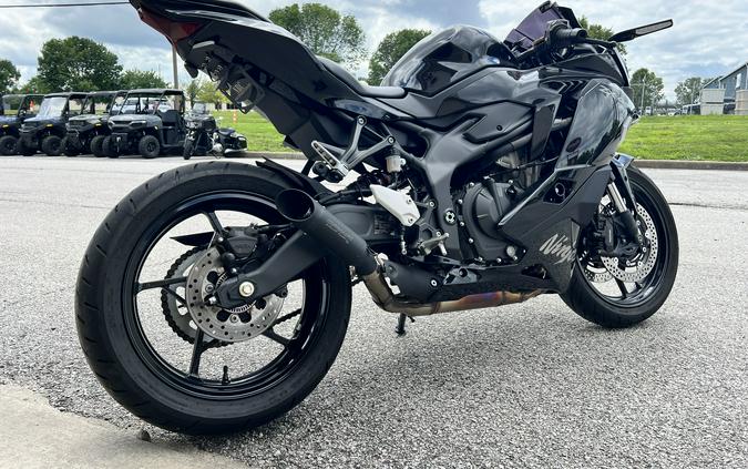2025 Kawasaki Ninja® ZX™-4R ABS