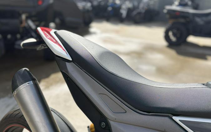 2013 Ducati HYPERMOTARD SP