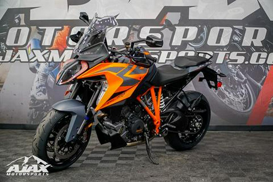 2023 KTM 1290 Super Duke GT