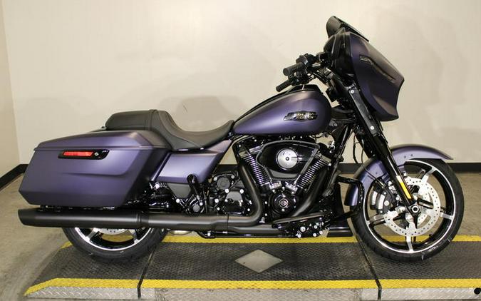 2025 Harley-Davidson® FLHX - Street Glide®