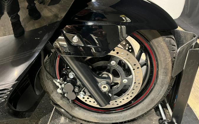 2014 Suzuki Motor of America Inc. Burgman™ 400 ABS