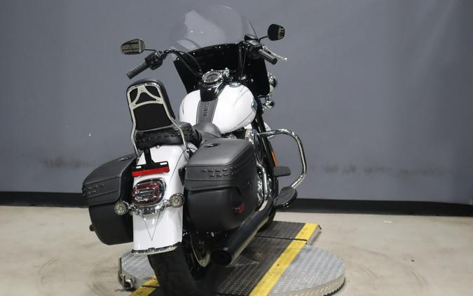 2025 Harley-Davidson® Heritage Classic FLHC