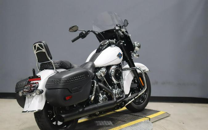 2025 Harley-Davidson® Heritage Classic FLHC