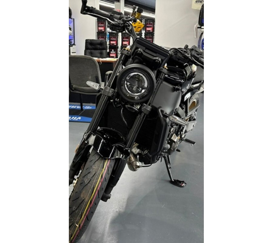 2025 Yamaha XSR 900