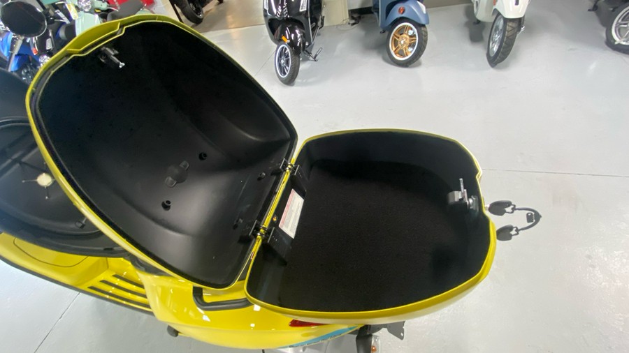 2024 Vespa Primavera S 150 TOUR PACKAGE SPECIAL