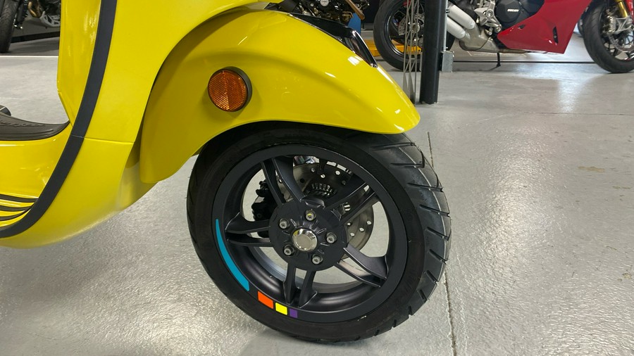 2024 Vespa Primavera S 150 TOUR PACKAGE SPECIAL