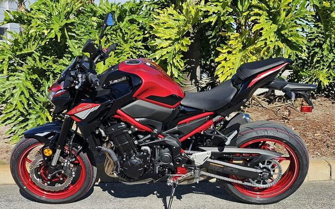 2024 Kawasaki Z900 ABS Candy Persimmon Red/Ebony