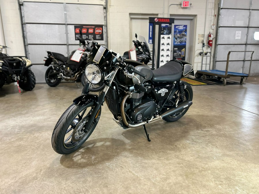 2017 Triumph Street Cup