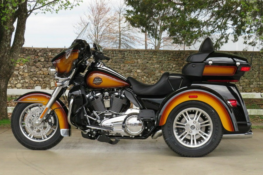 2024 Harley-Davidson® FLHTCUTG - Tri Glide® Ultra