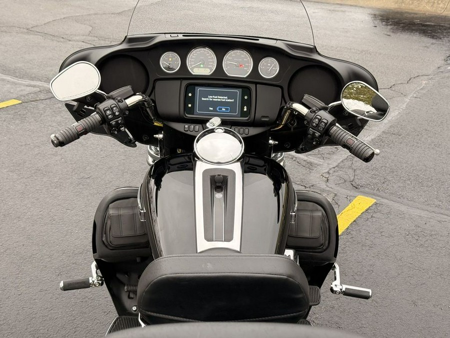2019 Harley-Davidson® FLHTCUTG - Tri Glide® Ultra