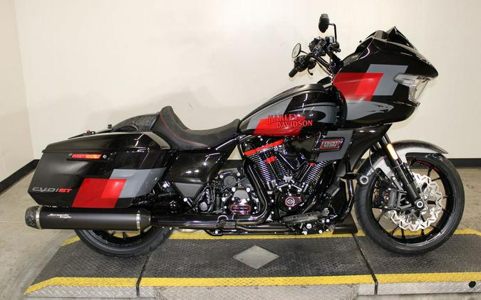 2025 Harley-Davidson® FLTRXSTSE - CVO™ Road Glide® ST