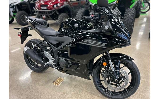 2026 YZF R3 - Yamaha