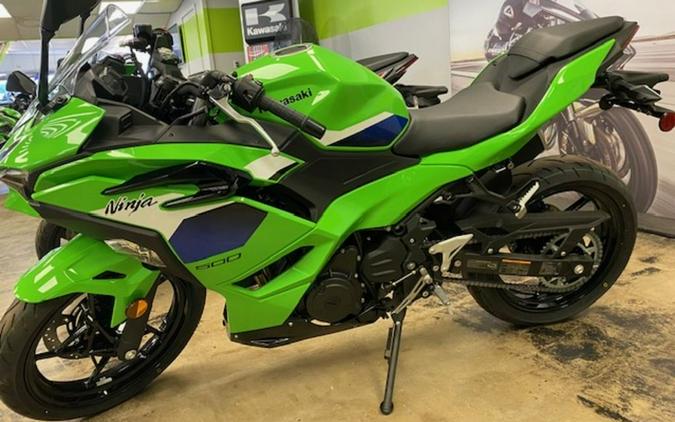 2026 Kawasaki Ninja® 500