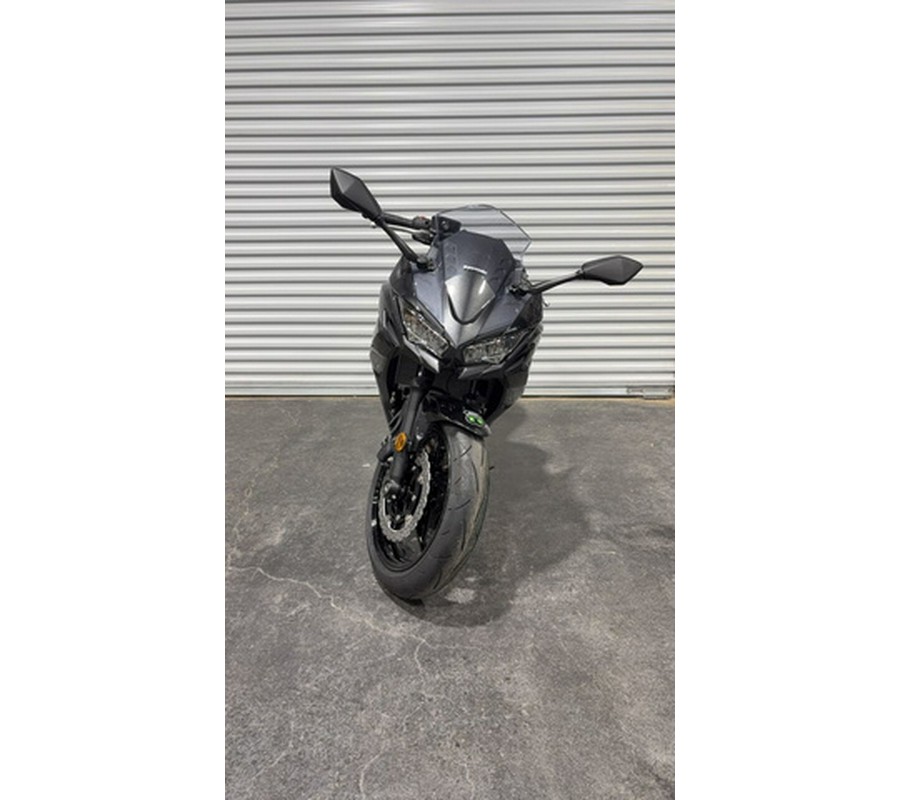 2026 Kawasaki Ninja 650 Base
