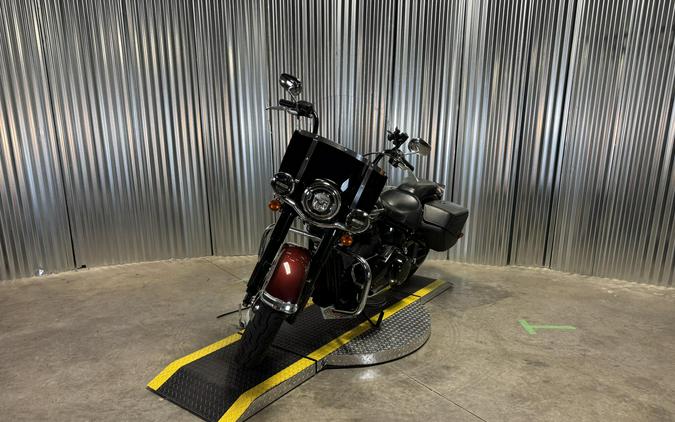 2018 Harley-Davidson Heritage Classic Twisted Cherry