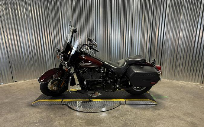 2018 Harley-Davidson Heritage Classic Twisted Cherry
