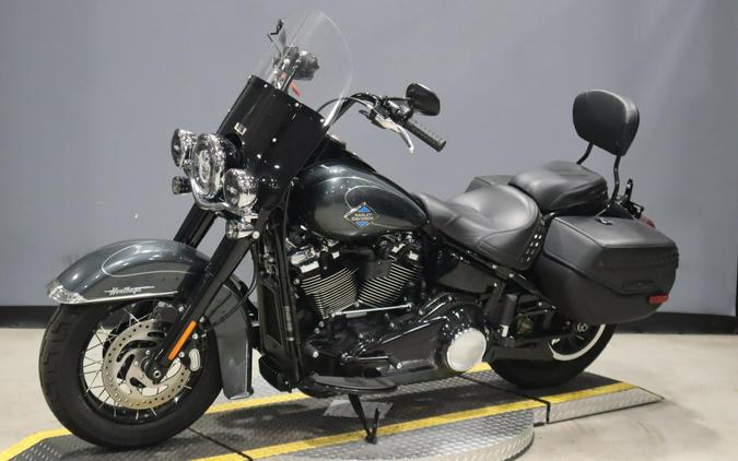 2025 Harley-Davidson® Heritage Classic FLHC