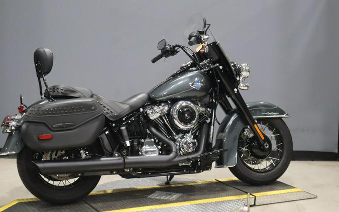 2025 Harley-Davidson® Heritage Classic FLHC