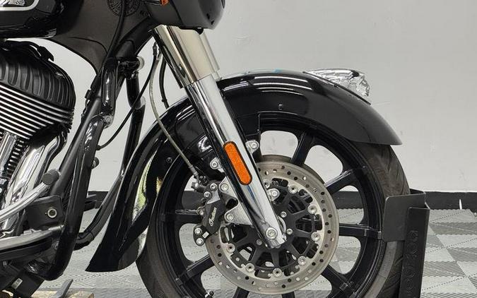 2022 Indian Motorcycle® Chieftain® Black Metallic