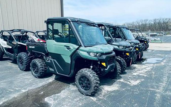 2024 Can-Am Defender DPS CAB HD9