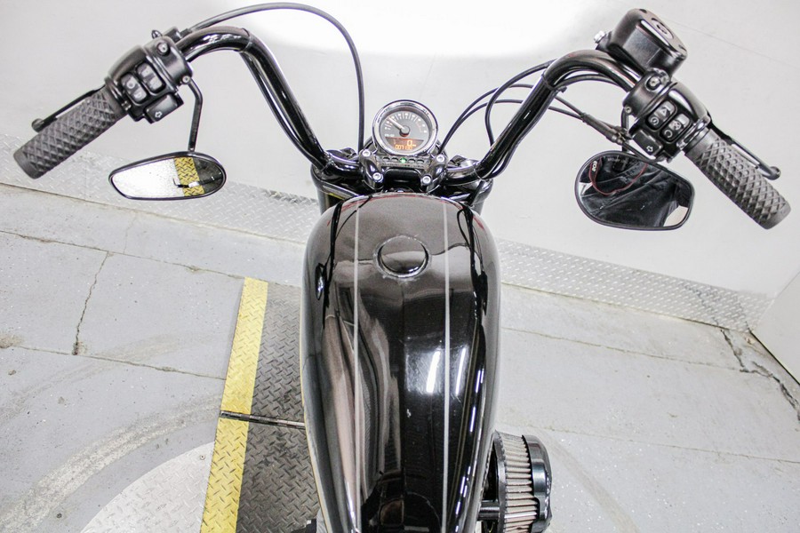 2016 Harley-Davidson Roadster™