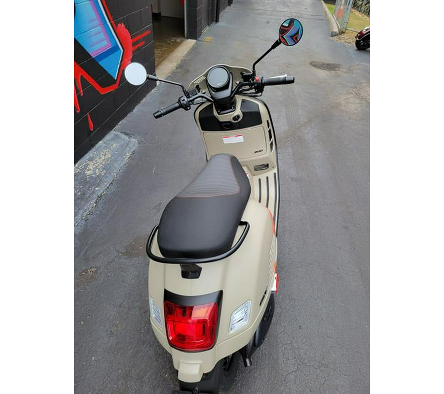 2023 Vespa GTV 300