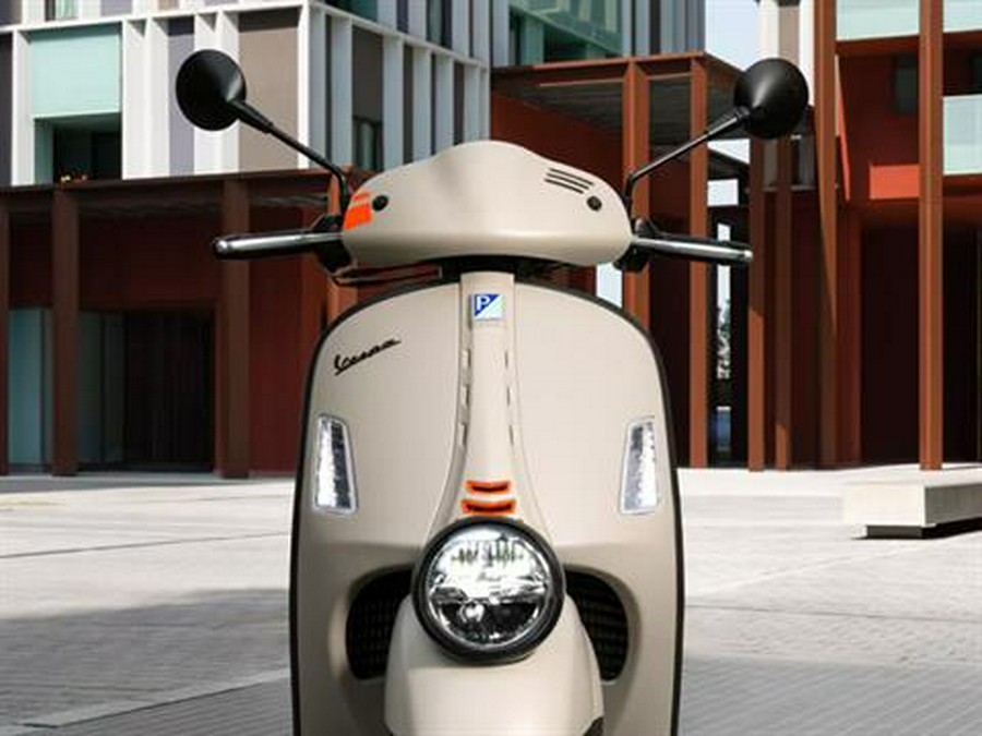 2023 Vespa GTV 300