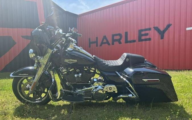 2018 Harley-Davidson® FLHR - Road King®