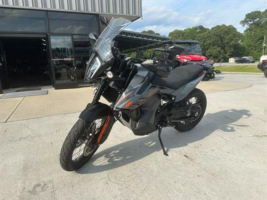 2022 KTM 890 Adventure