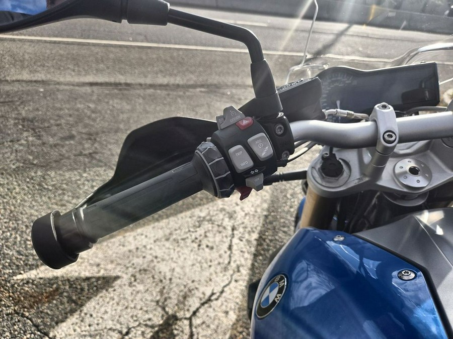 2016 BMW R 1200 R Premium Cordoba Blue