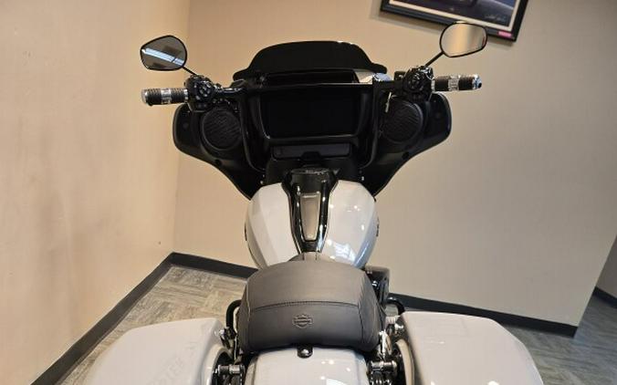 2024 Harley-Davidson® Street Glide® Billiard Gray - Black Finish FLHX